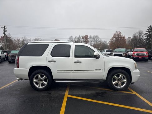 Used 2011 GMC Yukon Denali image 5