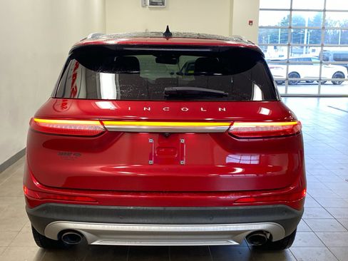 Used 2021 Lincoln Corsair Reserve w/ Equipment Group 201A image 6