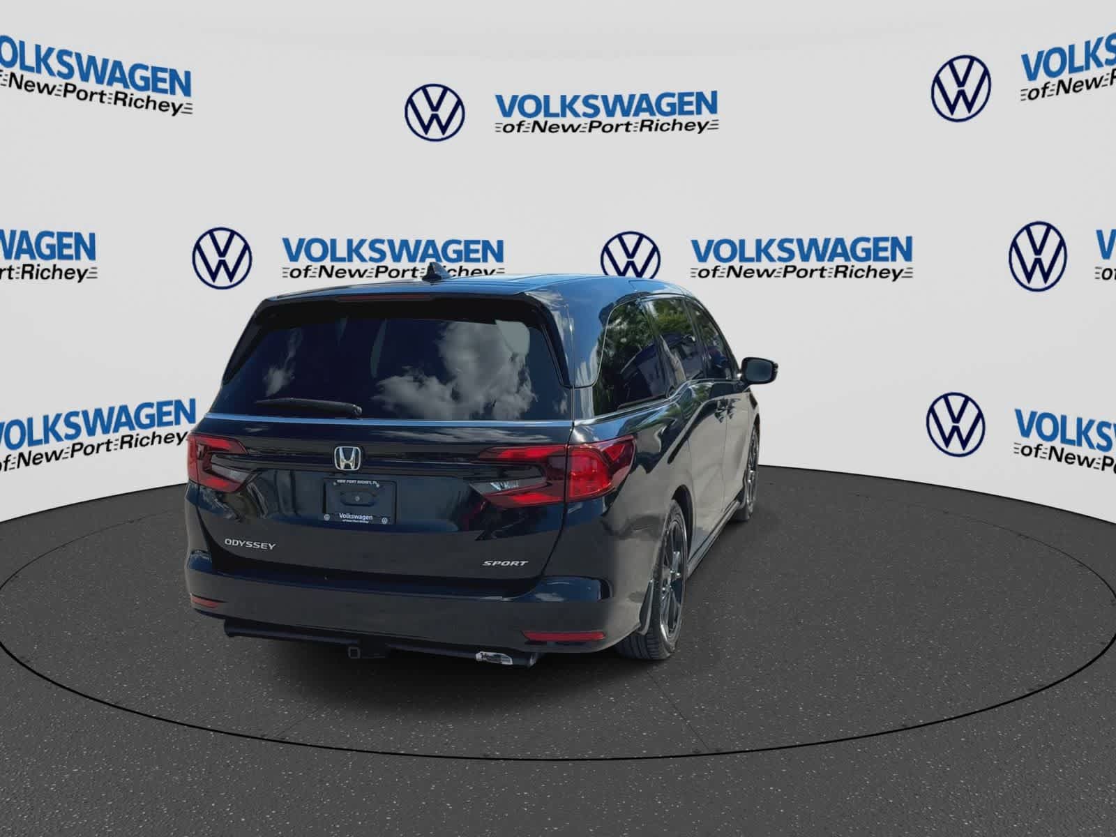 Used 2023 Honda Odyssey Sport image 7