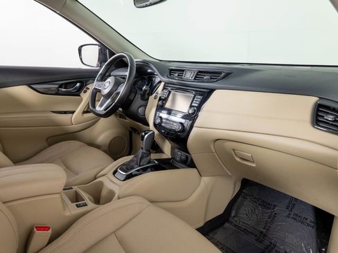 Used 2017 Nissan Rogue SL image 27