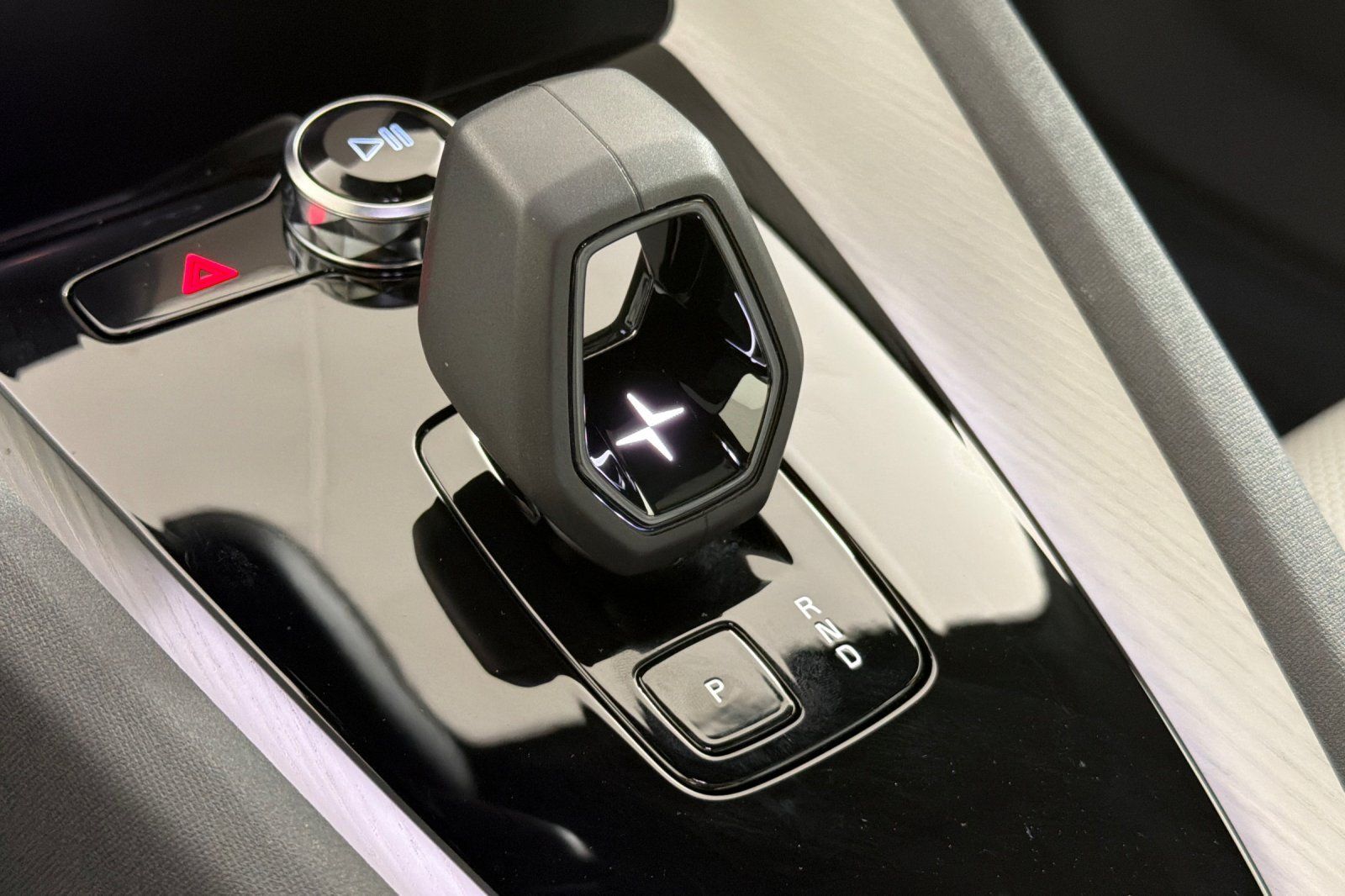 Used 2024 Polestar Polestar 2 AWD/4WD image 19