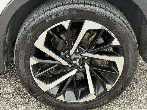 Used 2022 Mitsubishi Outlander SEL AWD/4WD image 15