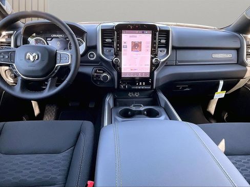 New 2026 RAM 1500 Big Horn AWD/4WD image 10