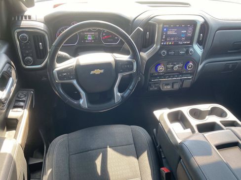 Used 2021 Chevrolet Silverado 1500 LT AWD/4WD image 19