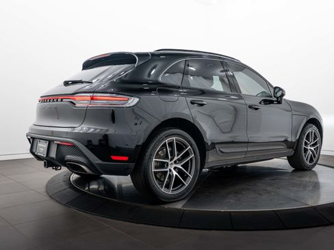 Certified 2024 Porsche Macan AWD/4WD image 7