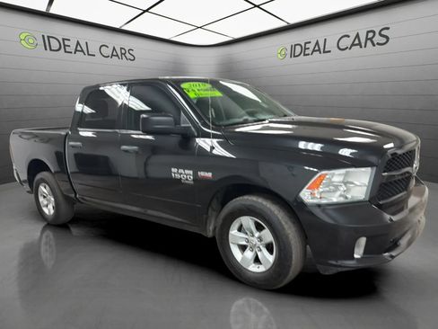 Used 2019 RAM 1500 Express RWD image 3