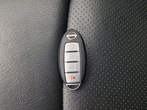 Used 2022 Nissan Pathfinder SV w/ Cargo Package AWD/4WD image 32