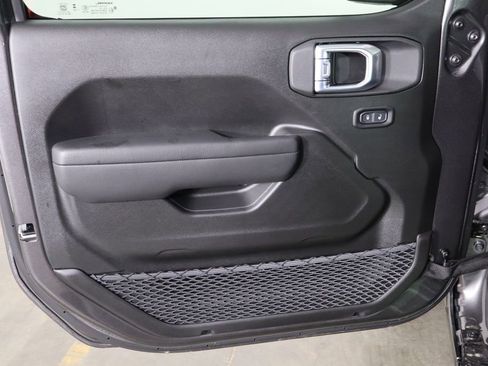 New 2026 Jeep Gladiator Sport image 20