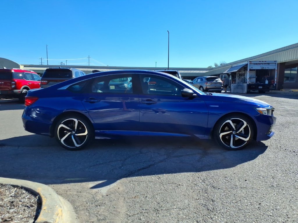 Used 2022 Honda Accord Sport image 6