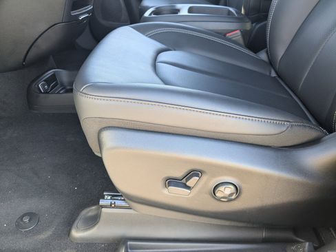 New 2026 Chrysler Pacifica Select image 17