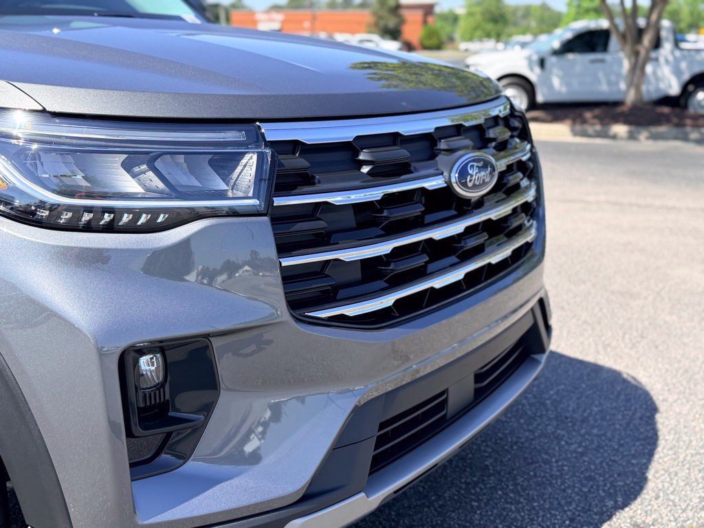 New 2026 Ford Explorer Active w/ Active Comfort Package RWD image 4