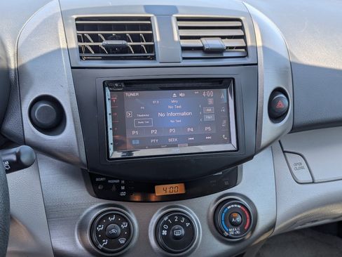 Used 2012 Toyota RAV4 FWD w/ Value Pkg image 16