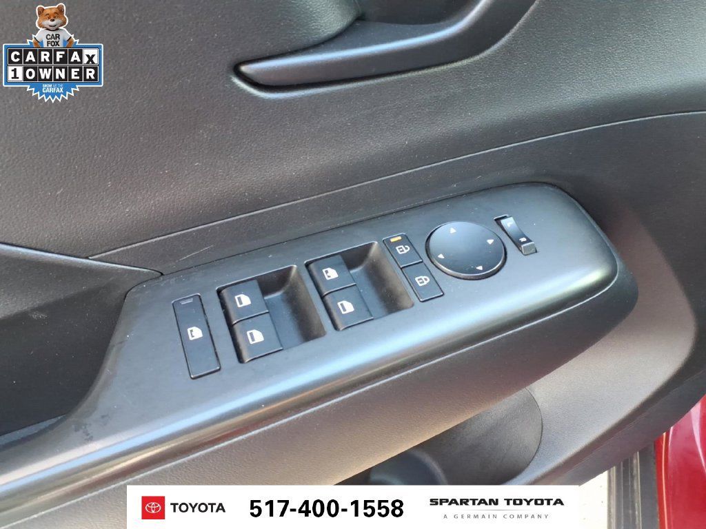 Used 2024 Hyundai Kona SEL AWD/4WD image 16