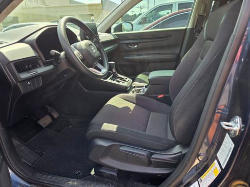 Used 2024 Honda CR-V LX image 4