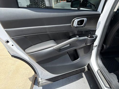 Used 2023 Kia Sorento SX FWD image 40