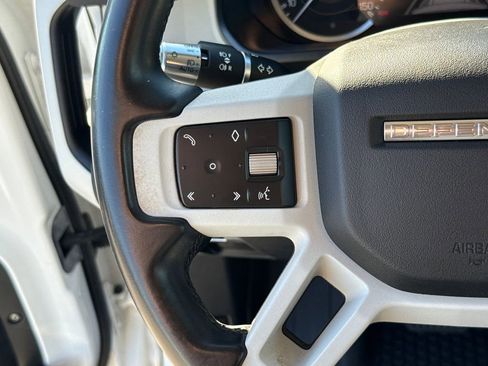 Used 2022 Land Rover Defender 90 image 14