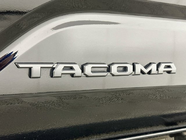 Used 2024 Toyota Tacoma TRD Sport AWD/4WD image 26