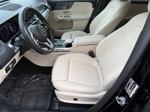 Used 2022 Mercedes-Benz GLB 250 GLB 250 image 10