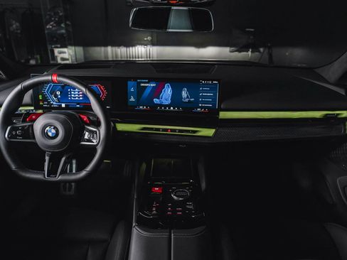 Used 2026 BMW M5 w/ Carbon Package image 55