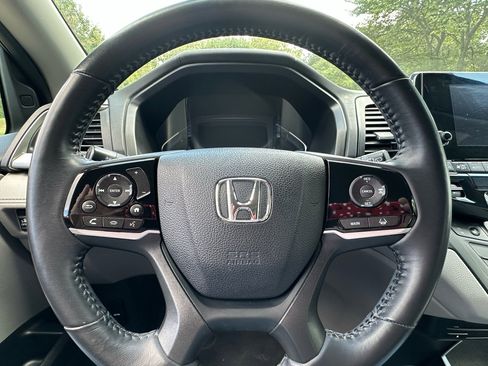 Used 2019 Honda Odyssey EX-L image 16