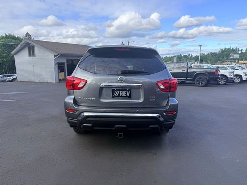 Used 2020 Nissan Pathfinder SV AWD/4WD image 4