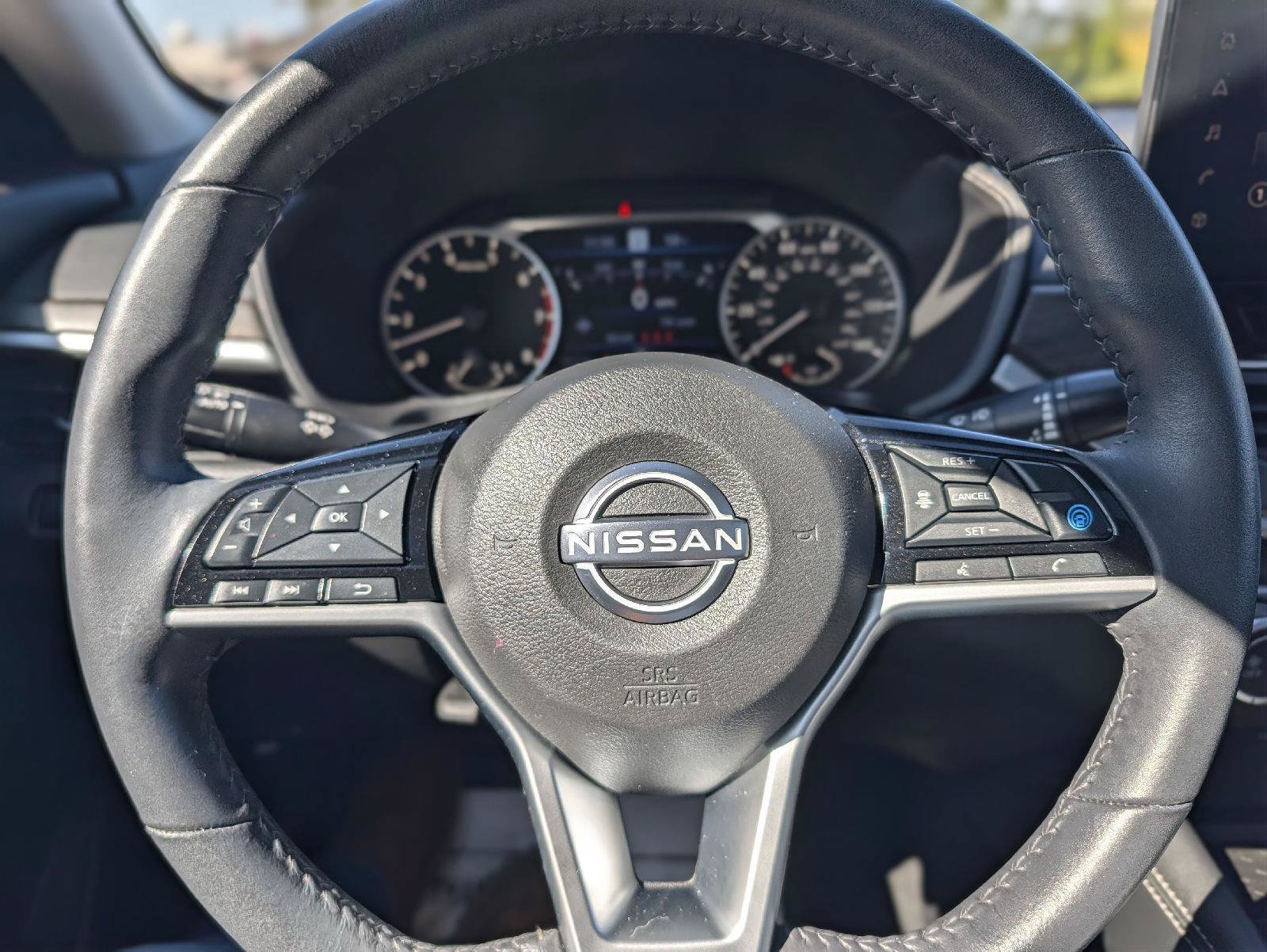 Used 2024 Nissan Altima 2.5 SV w/ SV Premium Package FWD image 21
