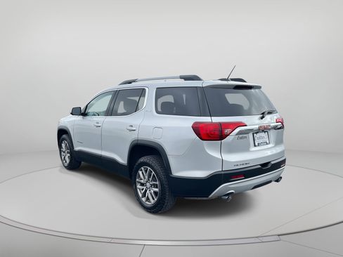 Used 2019 GMC Acadia SLE image 6