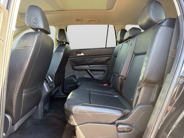 Used 2021 Volkswagen Atlas SEL FWD image 13