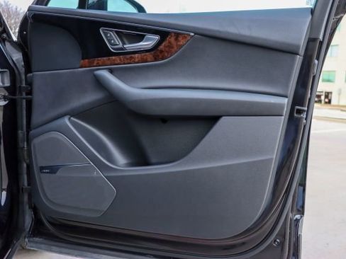 Used 2018 Audi Q7 3.0T Prestige w/ Prestige Package image 10