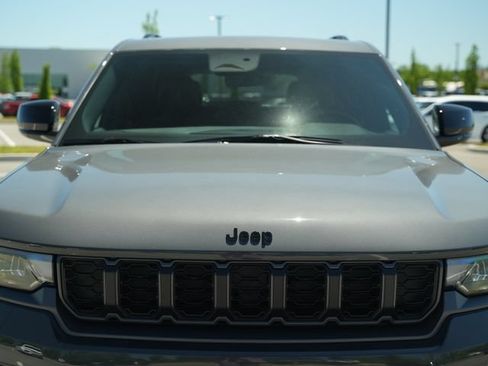 New 2026 Jeep Grand Cherokee Altitude AWD/4WD image 42