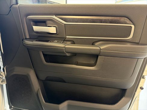 Used 2024 RAM 2500 Big Horn image 27