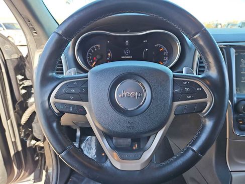 Used 2014 Jeep Grand Cherokee Laredo w/ 18" Wheel & 8.4" Radio Group image 23