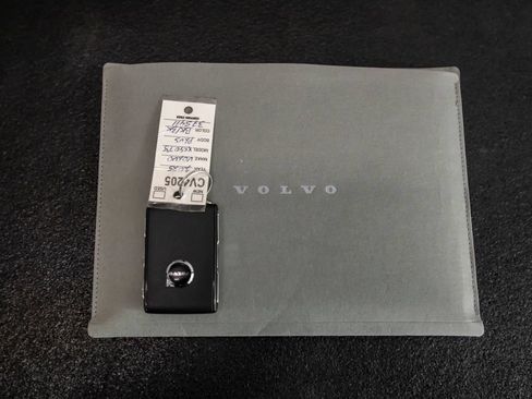 Used 2025 Volvo XC90 T8 Plus w/ Protection Package Premier AWD/4WD image 48