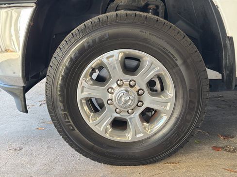 Used 2024 RAM 2500 Big Horn image 10