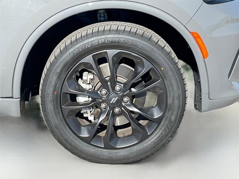Used 2024 Dodge Durango GT image 34