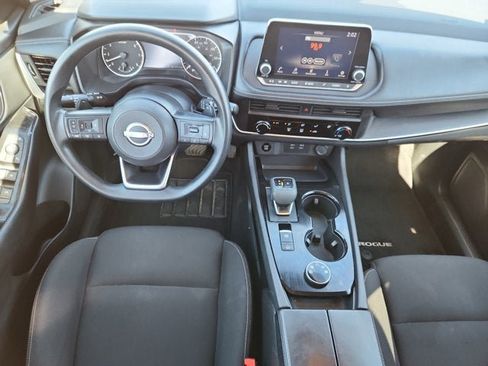 Used 2024 Nissan Rogue S image 10