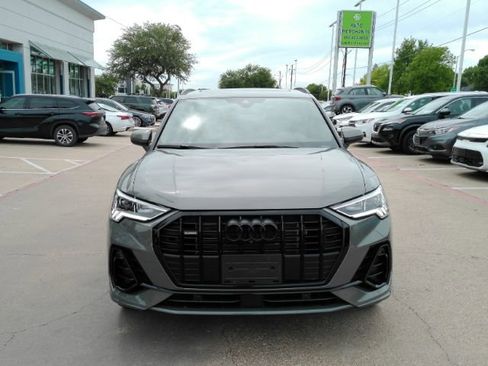 Used 2023 Audi Q3 2.0T Premium Plus w/ Premium Plus Package AWD/4WD image 2