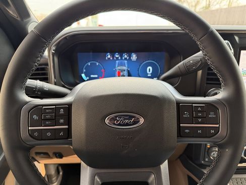 Used 2026 Ford F350 Lariat w/ Tremor Off-Road Package image 36