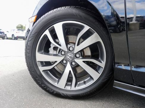 Used 2023 Honda Odyssey Touring image 11