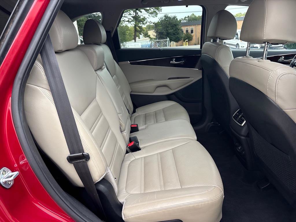Used 2018 Kia Sorento EX w/ EX Advanced Touring Package FWD image 11