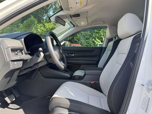 Used 2025 Honda CR-V LX image 14