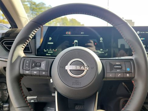 New 2026 Nissan Kicks SR image 9