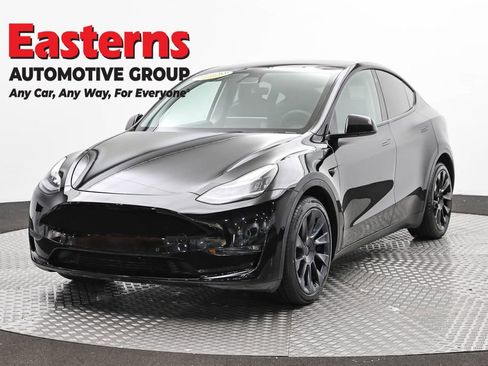 Used 2022 Tesla Model Y Long Range AWD/4WD image 1