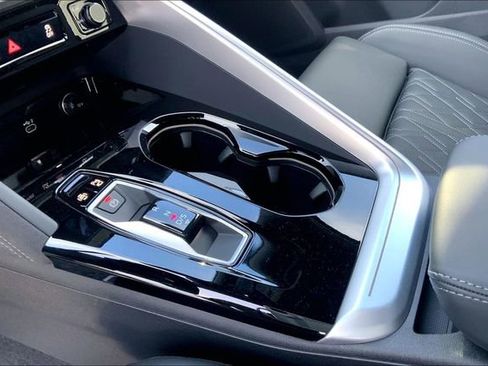 New 2026 Audi SQ5 Prestige AWD/4WD image 7