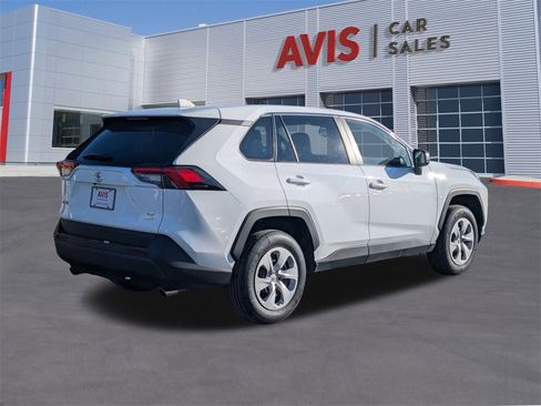 Used 2024 Toyota RAV4 LE image 6