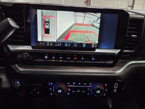 Used 2024 Chevrolet Silverado 2500 LTZ w/ LTZ Premium Package AWD/4WD image 58