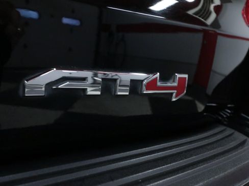 Used 2022 GMC Yukon AT4 image 29