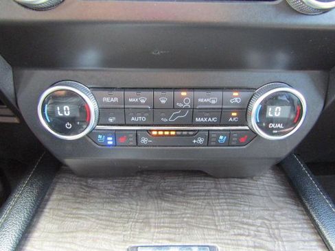 Used 2021 Ford Expedition Max Limited image 14