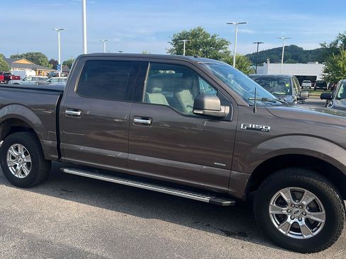 Used 2016 Ford F150 XLT w/ Equipment Group 302A Luxury AWD/4WD image 3
