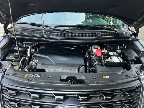 Used 2017 Ford Explorer Sport AWD/4WD image 9